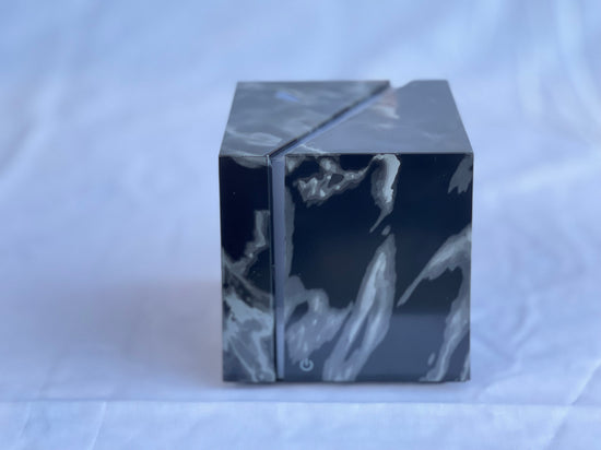 Load image into Gallery viewer, Marble Finish - Essential Oil Diffuser
